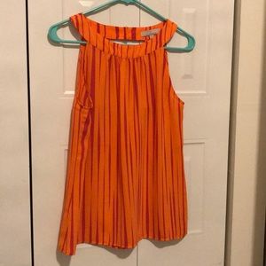 Banana republic tank with square cutout in back